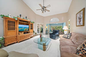 6724 APPROACH ROAD, SARASOTA, FL 34238 - MLS#MFRA4691568