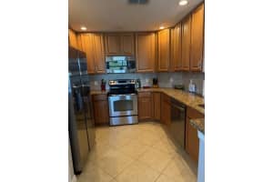 424 WINDING BROOK LANE, BRADENTON, FL 34212 - MLS#MFRA4691585