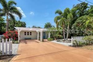 7860 Holiday Dr, SARASOTA