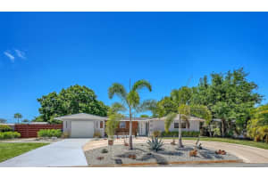 2614 Croton Ave, SARASOTA