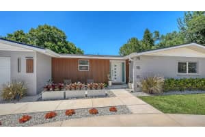 2614 CROTON AVENUE, SARASOTA, FL 34239 - MLS#MFRA4691649