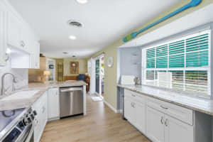 4166 POMPANO ROAD, VENICE, FL 34293 - MLS#MFRA4691678