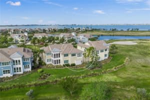 229 Sapphire Lake Dr #201, BRADENTON