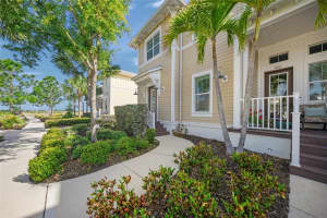 229 SAPPHIRE LAKE DRIVE, BRADENTON, FL 34209 - MLS#MFRA4691681