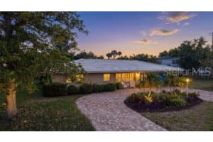 3537 SCHOOL AVENUE, SARASOTA, FL 34239 - MLS#MFRA4691686