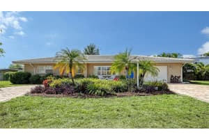 3537 SCHOOL AVENUE, SARASOTA, FL 34239 - MLS#MFRA4691686