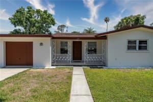 138 Pearl Ave, SARASOTA