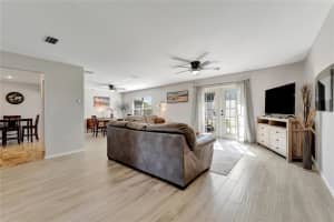 2916 WOODCREST DRIVE, SARASOTA, FL 34239 - MLS#MFRA4691711
