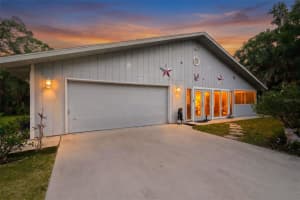 2070 59th St, SARASOTA