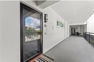 226 Golden Gate Pt #33, SARASOTA