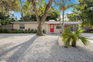 2205 Floyd St, SARASOTA