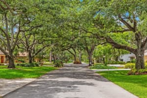 4587 FRIAR TUCK LANE, SARASOTA, FL 34232 - MLS#MFRA4691741