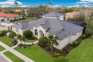 8009 ROYAL BIRKDALE CIRCLE, LAKEWOOD RANCH, FL 34202 - MLS#MFRA4691746