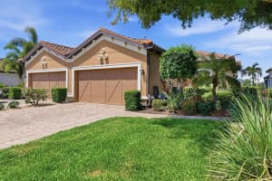 5819 Cavano Dr, SARASOTA