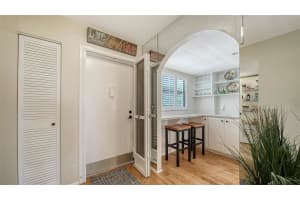 8773 MIDNIGHT PASS ROAD, SARASOTA, FL 34242 - MLS#MFRA4691760
