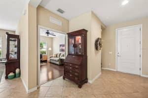 11718 FOREST PARK CIRCLE, BRADENTON, FL 34211 - MLS#MFRA4691802