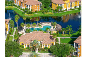 8377 38TH STREET CIRCLE, SARASOTA, FL 34243 - MLS#MFRA4691814