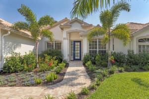 8501 PARK SHORE LANE, SARASOTA, FL 34238 - MLS#MFRA4691815