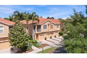 3825 PARKRIDGE CIRCLE, SARASOTA, FL 34243 - MLS#MFRA4691818