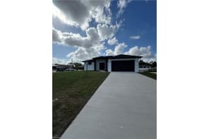 3701 28TH STREET, LEHIGH ACRES, FL 33976 - MLS#MFRA4691824