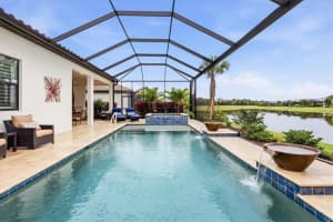 7428 SUMMERLAND COVE, LAKEWOOD RANCH, FL 34202 - MLS#MFRA4691935
