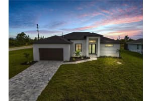 15401 Aqua Cir, PORT CHARLOTTE