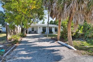650 EDWARDS STREET, ENGLEWOOD, FL 34223 - MLS#MFRA4691958