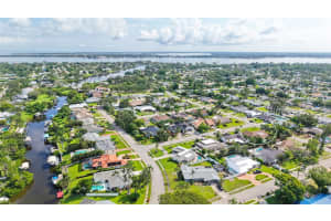 6303 3RD AVENUE, BRADENTON, FL 34209 - MLS#MFRA4691973