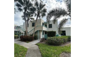 619 Spring Lakes Blvd, BRADENTON