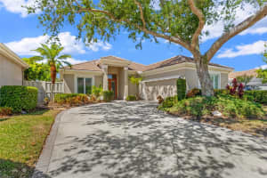 8622 51ST TERRACE, BRADENTON, FL 34211 - MLS#MFRA4692048
