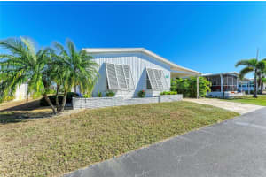 8 BUENA VISTA AVENUE, ENGLEWOOD, FL 34223 - MLS#MFRA4692083