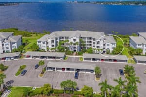 910 Tidewater Shores Loop #208, BRADENTON