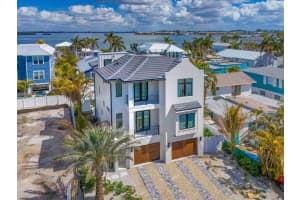 2209 AVENUE B, BRADENTON BEACH, FL 34217 - MLS#MFRA4692132
