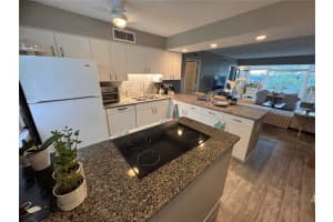 33 GULFSTREAM AVENUE, SARASOTA, FL 34236 - MLS#MFRA4692135