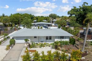 2513 Croton Ave, SARASOTA