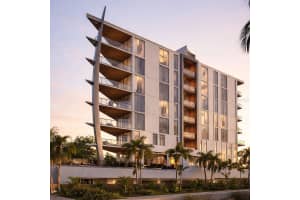 688 Golden Gate Point #302, SARASOTA