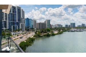 688 GOLDEN GATE POINT #302, SARASOTA, FL 34236 - MLS#MFRA4692165