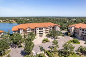 7612 LAKE VISTA COURT, LAKEWOOD RANCH, FL 34202 - MLS#MFRA4692172