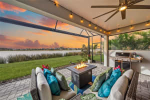 997 CROSSWIND AVENUE, SARASOTA, FL 34240 - MLS#MFRA4692207