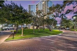 1111 GULFSTREAM AVENUE, SARASOTA, FL 34236 - MLS#MFRA4692338