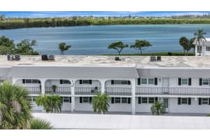 4835 INDEPENDENCE DRIVE, BRADENTON, FL 34210 - MLS#MFRA4692423