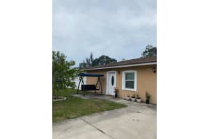 2453 RIDGE AVENUE, SARASOTA, FL 34235 - MLS#MFRA4692514