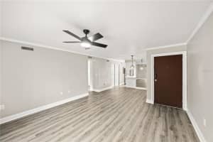 2717 HIDDEN LAKE BOULEVARD, SARASOTA, FL 34237 - MLS#MFRA4692533