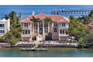 1356 Point Crisp Rd, SARASOTA