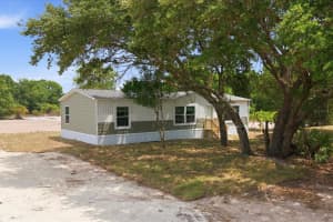 20213 258TH STREET, OKEECHOBEE, FL 34972 - MLS#MFRA4692603