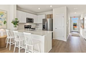 4029 GOLD DUST LANE, SARASOTA, FL 34243 - MLS#MFRA4692653