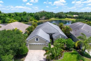 12037 THORNHILL COURT, LAKEWOOD RANCH, FL 34202 - MLS#MFRA4692670