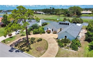 3837 Torrey Pines Blvd, SARASOTA