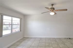 302 CANTON COURT, SUN CITY CENTER, FL 33573 - MLS#MFRA4692711
