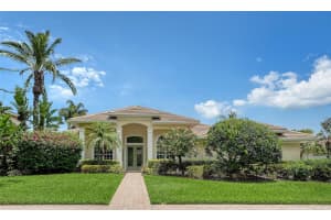 8923 BLOOMFIELD BOULEVARD, SARASOTA, FL 34238 - MLS#MFRA4692718